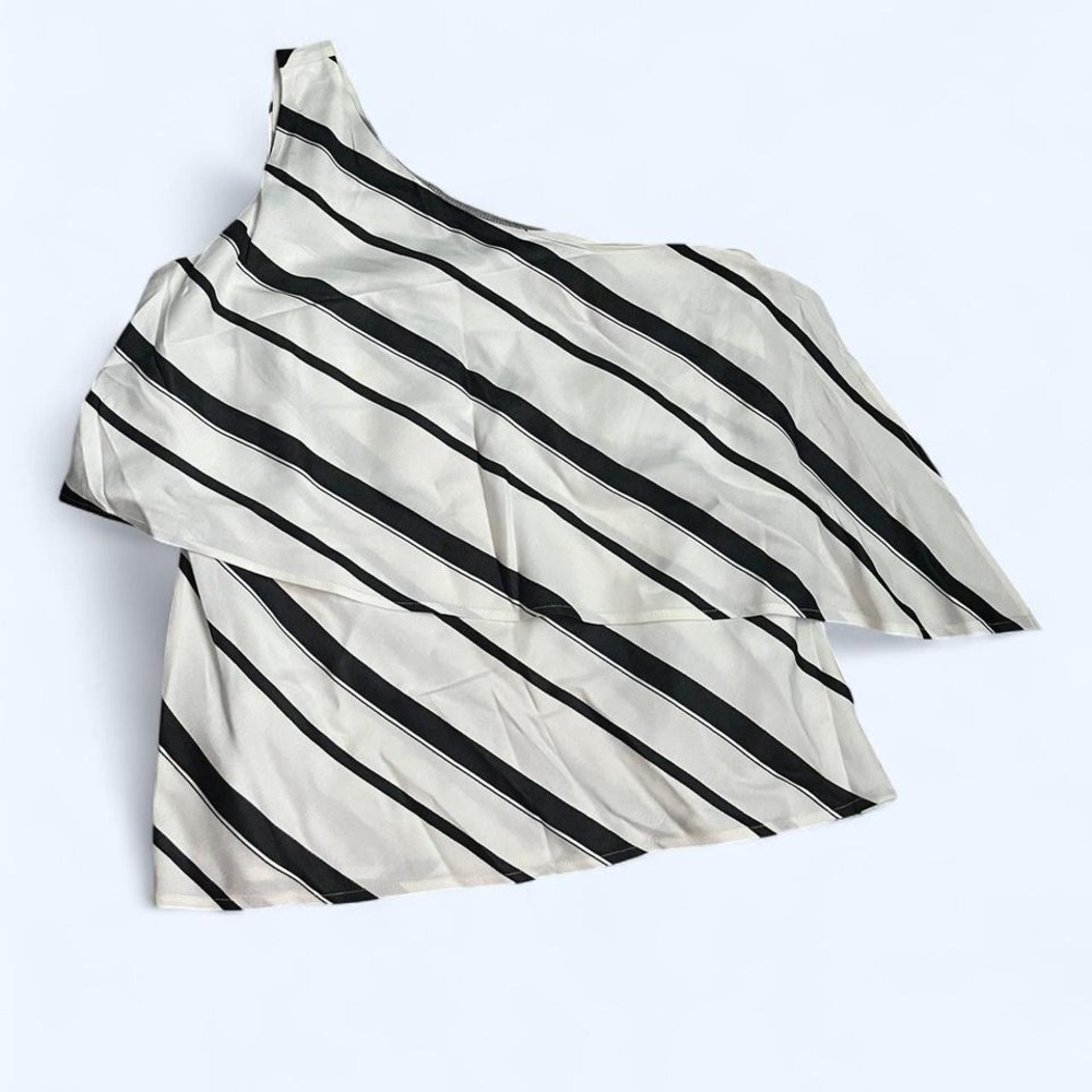 BANANA REPUBLIC ONE SHOULDER RUFFLED BLOUSE